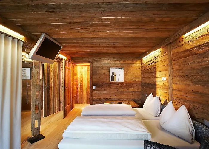 Hotel Art & Ski-in Hinterhag 4*