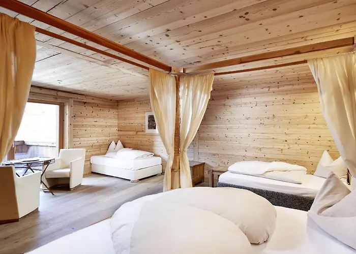 Art & Ski-in Hinterhag Hotel 4*
