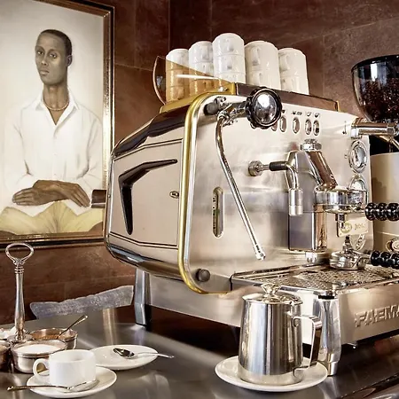 Art & Ski-in Hinterhag 4*